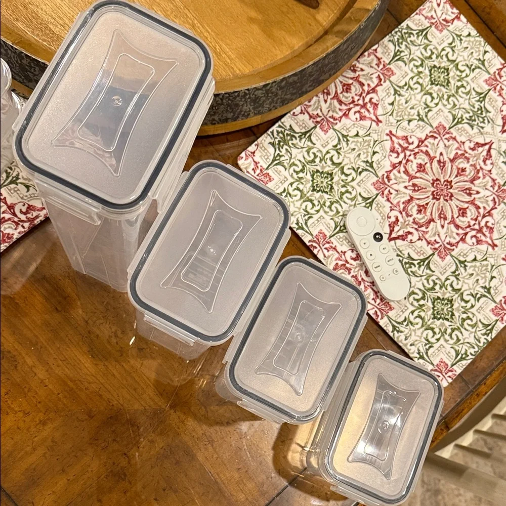 Clear Stackable Storage Containers-12 plastic containers with air tight lids